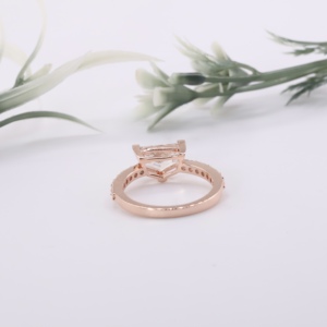 Anillo de compromiso y boda de lujo en oro rosa con diamante cultivado en laboratorio de corte media luna, engaste pavé con punta en V, solitario, regalo para mujer - Product Image 4