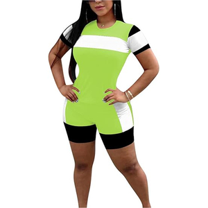 Conjunto Deportivo para Mujer, Ropa de Entrenamiento a la Moda en Europa, Traje Deportivo Personalizado OEM, Top de Manga Corta, Shorts Ajustados - Product Image 3