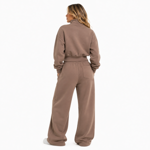 Premium Quality Cotton Fleece <b>Cropped</b> <b>Zip</b>-<b>Up</b> Hoodie and Baggy Joggers Wholesale Customizable Logo Women's Casual Streetwear Bulk - Product Image 2