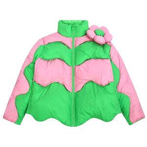 Veste d'hiver personnalisée pour femmes Vêtements d'extérieur décontractés à blocs de couleurs Manteaux matelassés à vagues Veste rembourrée pour femmes - Product Image 2