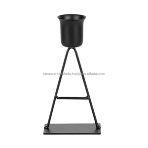 Bougeoir en fer noir de la meilleure qualité avec un design classique, idéal pour les événements et les mariages, disponible à un tarif de gros compétitif - Product Image 4