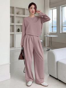 Ensemble de survêtement décontracté personnalisé pour femme – Sweat-shirt à col rond et pantalon de jogging à taille élastique en mélange de coton – Vêtements OEM sous marque privée - Product Image 2