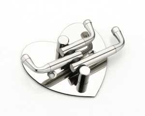 ตะขอแขวนเสื้อผ้าแบบหมุนได้ พับเก็บได้ 3 ง่าม สำหรับเสื้อโค้ท ผ้าขนหนู เสื้อคลุม ดีไซน์เรียบหรู มีหลายแบบให้เลือก ทนทานใช้งานได้ยาวนาน - Product Image 4