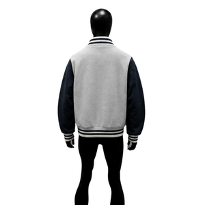 Veste universitaire classique en laine bleu marine argentée avec manches contrastantes bleu marine, boutons-pression noirs et bande blanche - Product Image 2