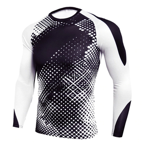 Rashguard à manches longues personnalisé, impression par sublimation de qualité supérieure, séchage rapide, polyester, compression intégrale - Product Image 1