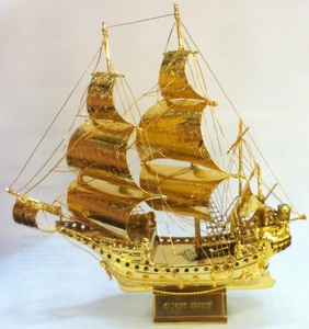 ของตกแต่งเรือทองเหลืองโบราณ สื่อถึงมรดกทางทะเล เหมาะสำหรับตั้งโชว์ในพื้นที่ชายฝั่ง ของสะสมตกแต่งบ้านสไตล์ทะเล และเพิ่มเสน่ห์ทางเรือ - Product Image 6