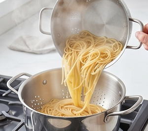 Stainless Steel Colander With Handles And Stand Durable Kitchen Strainer For Fruits <b>Vegetables</b> Elegant Kitchenware Essentials - Product Image 6