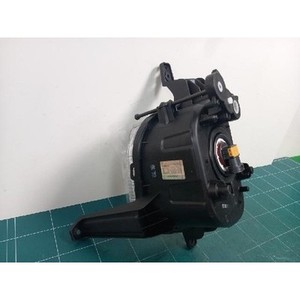 ไฟตัดหมอกมือสองสำหรับงานคาร์นิวัล ด้านขวา รุ่น 92202A9000 - Product Image 4