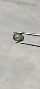 พลอยแซฟไฟร์สีเขียวธรรมชาติทรงรีเจียระไน - Product Image 2