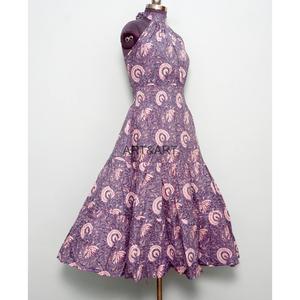 Robe longue d'été en coton doux à imprimé floral, style décontracté, col en V, style doux, écologique, sans manches, faite à la main, pour femmes indiennes - Product Image 3