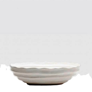 Tazón en Blanco Mate con Borde Ondulado, Vajilla Decorativa Hecha a Mano para Cocina y Comedor, Vajilla Premium de Origen Indio - Product Image 1