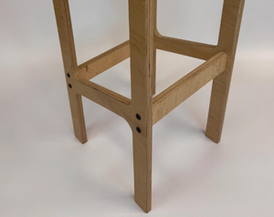 Taburete de bar de madera minimalista nórdico de venta al por mayor, directo de fábrica, silla de mostrador de contrachapado curvado de madera de abedul, taburete alto de madera. - Product Image 4