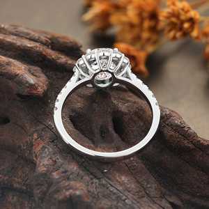 Bague de fiançailles et de mariage ovale en or massif 9K plaqué rhodium avec halo de diamants sertis à griffes pour femme - Product Image 3