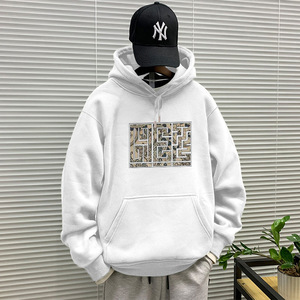 Sudadera con Capucha de Algodón 100% Personalizada al por Mayor para Hombre, Estilo Holgado con Diseño de Diamantes y Técnica de Bordado, Ideal para Invierno - Product Image 4