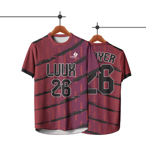 Maillot de football personnalisé pour homme, manches courtes, 100 % polyester respirant, impression par sublimation, col rond, coupe classique, pour adultes - Product Image 1