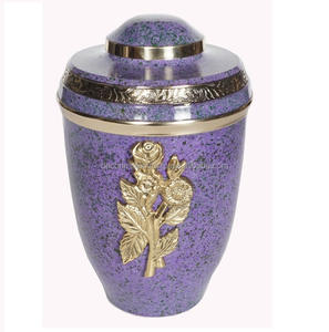 Urna Funeraria Moderna Exclusiva de Venta Rápida, Hecha a Mano, para Cenizas Humanas, Columbarium Plateado con Flores Silvestres en Acabado Latón - Product Image 4