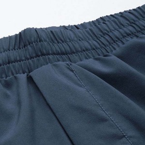 Shorts de sport pour homme bleu marine à séchage rapide avec poches, taille élastique, longueur mi-cuisse, tenue décontractée - Product Image 4