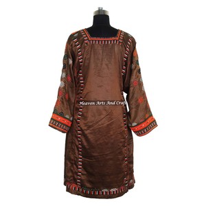Vestido Tradicional Bordado Balochi Afgano, Ropa Casual para Fiestas, Ropa para Bodas, la Belleza de la Cultura Baloch, Vestidos de Mujer Más Vendidos - Product Image 3