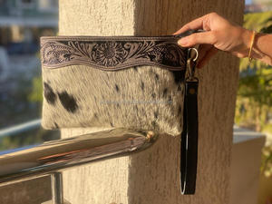 Pochette en cuir taillée à la main sculpture en cuir véritable pochette portefeuille en cuir occidental portefeuille unique et élégant pour les femmes - Product Image 2