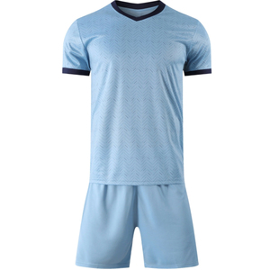 Tenue de football à prix compétitif, nouveau style, couleur unie et motif, kit de football abordable, léger, anti-humidité, coupe classique - Product Image 1