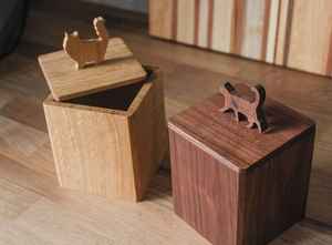 Tarro de almacenamiento de madera hecho a mano de primera calidad con tapa para guardar té, café, azúcar y especias. - Product Image 3