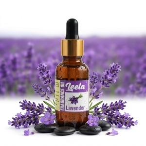 Huile parfumée à la lavande de qualité supérieure – Arôme floral longue durée pour bougies, savons, diffuseurs, cosmétiques et parfums d'intérieur - Product Image 1