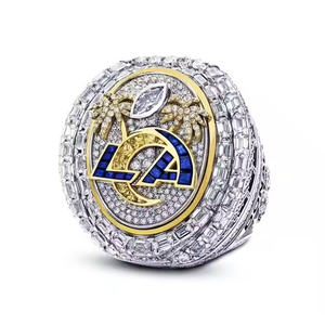 Anillo de Diamantes de Campeonato Personalizado de Lujo - Product Image 2