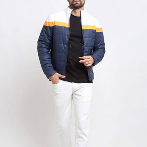 Outfitize International Chaqueta Acolchada de Diseño con Correa de Transporte para Viaje, Venta al por Mayor - Product Image 4