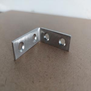 Pièce de rechange automobile usinée CNC, conforme RoHS, tolérance 0,01 mm, polie, personnalisée, échantillon OEM disponible, professionnelle - Product Image 1