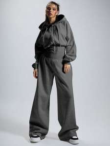 Chándales 100% algodón con un peso de tela de 320 gramos que ofrecen comodidad y transpirabilidad, lo que los convierte ideales para ropa de ocio. - Product Image 3