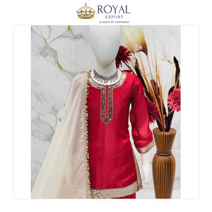 Nouvelles arrivées en stock : vêtements indiens traditionnels pour enfants, style Fendy, en soie brodée, ensemble Sharara à prix réduit. - Product Image 2