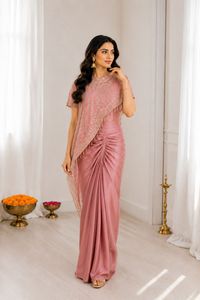 Conjunto Indo-Occidental de Boutique India, Sari de Boda con Bordado Zari, Diseño Elegante para Novias y Fiestas, Ropa Étnica de Última Moda para Mujeres y Niñas en Todo el Mundo - Product Image 5