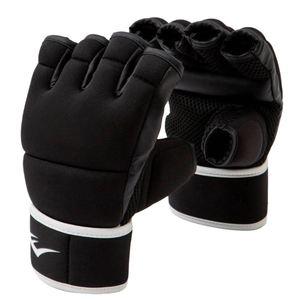 Ensemble de gants de MMA à demi-doigts avec bandages de main et protège-pieds pour l'entraînement, le sparring et le fitness - Product Image 1