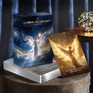 Tarjetas de Oráculo Personalizadas en Papel de Arte Plateado de 350 g/m² con Borde Dorado en Caja Rígida con Asa - Product Image 6