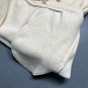 Joggers décontractés noirs pour hommes en molleton bouclette, mélange polyester/coton, de luxe, biologiques, pré-rétrécis, certifiés GOTS, teinture unie de qualité supérieure, taille élastique - Product Image 6