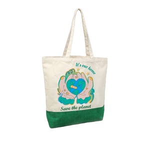 Sac fourre-tout en coton bio teint de style bohème biodégradable Sacs en maille cadeau Tarif compétitif avec poignée de transport Shoder - Product Image 1