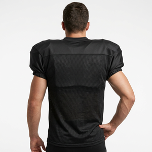 แผ่นรองไหล่ฟุตบอลแบบรัดกล้ามเนื้อสีดำสำหรับผู้ชาย |   เสื้อเกราะกีฬาป้องกันน้ำหนักเบา |   ชุดฝึกซ้อมทีมแบบกำหนดเอง - Product Image 2