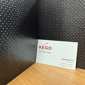 Contrachapado Fenólico de Abedul Rojo y Negro, Fabricado en Vietnam, Impermeable, Antideslizante, 8x4, 24mm, E0, Precio Moderno - Product Image 1