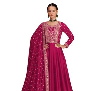 ผ้าไหมพรีเมี่ยมแบบหนาพร้อมลำดับงานปักลายด้วยผ้าไหมพรัมพร้อมงานปักลาย - Product Image 1