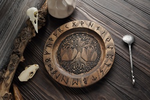 Placa de Acacia de madera de diseño moderno hecha a mano, Yggdrasil vikingo de arte indio exótico con vida de árbol grabada con láser - Product Image 5