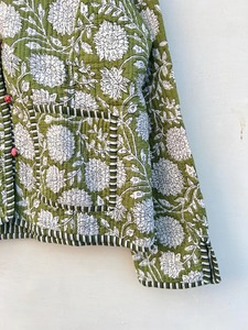 Chaqueta Bomber Acolchada con Parches Florales, Chaqueta de Invierno de Algodón para Mujer, Cuello Alto, Manga Larga, Diseño Bordado a Mano, Estilo Bohemio - Product Image 3