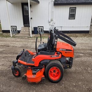 รถตัดหญ้าแบบนั่งขับ Kubota ZD1211L เครื่องยนต์เบนซิน 4 จังหวะ แบบ Zero Turn สำหรับงานหนัก เหมาะสำหรับสวน ไร่นา และงานดูแลภูมิทัศน์ - Product Image 2