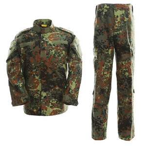 Ensemble de vêtements camouflage en polyester ripstop et coton, tissu Oxford durable, chemise à manches longues, pantalon cargo multi-poches, vêtements d'entraînement - Product Image 1