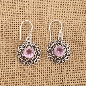 Boucles d'oreilles pendantes en Morganite naturelle, plaqué or, avec cristaux roses facettés et pierres précieuses serties clos - Product Image 2