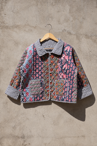 Veste matelassée en coton tissé à la main pour femme, écologique, réversible, style bohème, cadeau d'hiver avec fermeture boutonnée recouverte - Product Image 4
