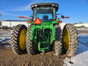 Tractor de Ruedas 4WD de Gran Tamaño 8370R 2016, Listo para Exportación Premium - Product Image 4