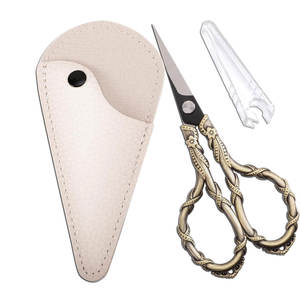 Tijeras de Bordado Ligeras de Precisión para Cortar Hilo de Coser y Manualidades - Product Image 1