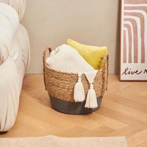 ชุดตะกร้าเก็บของธรรมชาติ 3 ใบ พร้อมฐานและหูจับสีเทา ตะกร้าเก็บของทำมือ ขายส่ง เป็นมิตรกับสิ่งแวดล้อม ผลิตในเวียดนาม - Product Image 5