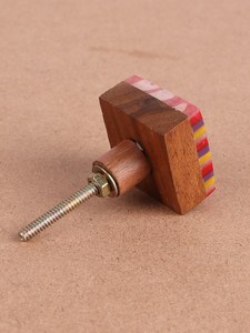 Poignée de meuble artisanale en résine haut de gamme, finition lisse, design artistique, pour décoration intérieure, tendance et unique. - Product Image 6
