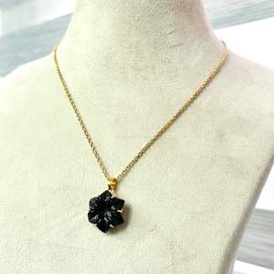 Colgante de flor de ónix negro AAA tallado a mano, collar de flor de cristal para mujer, colgante de piedra preciosa, fabricación de joyería artesanal al por mayor - Product Image 6